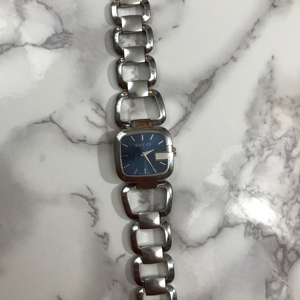 Gucci G Series Ladies Watch - Picture 6 of 6